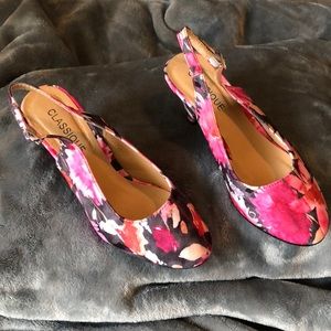 Women’s shoes